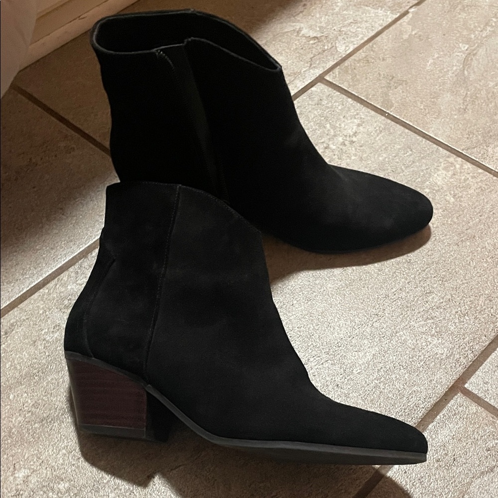 Nine West Black Ankle Booties